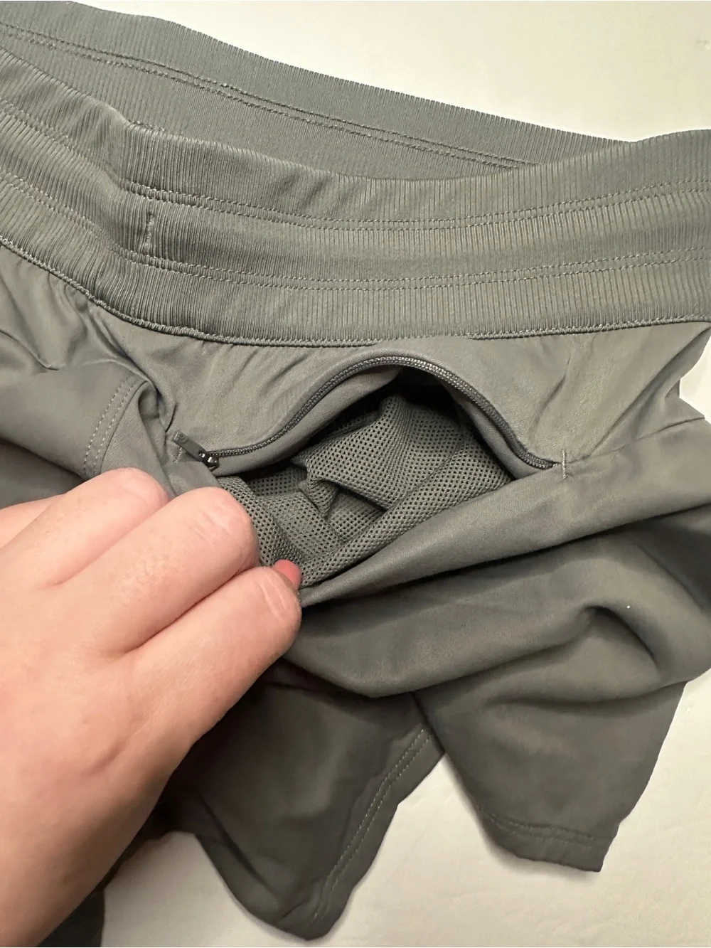 The North Face Women's Gray Athletic Shorts Size Large